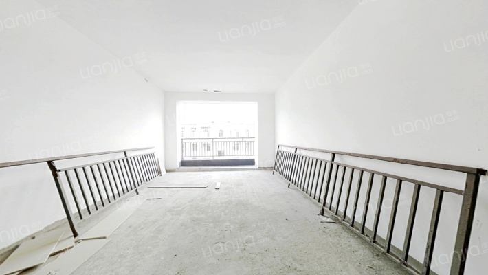 中厚新苑二手房实景图