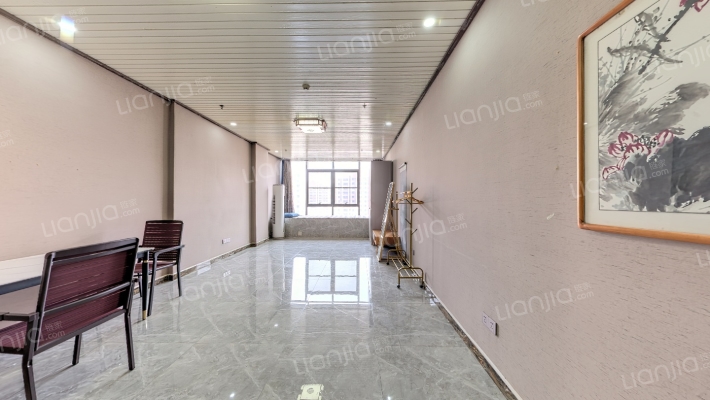 美的广场二手房实景图