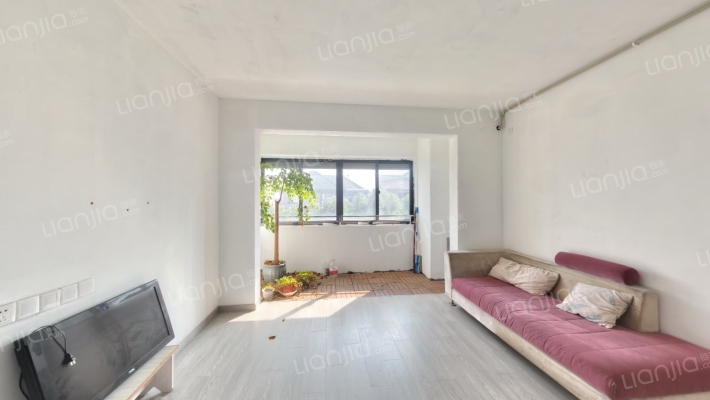 臻之美舍二手房实景图