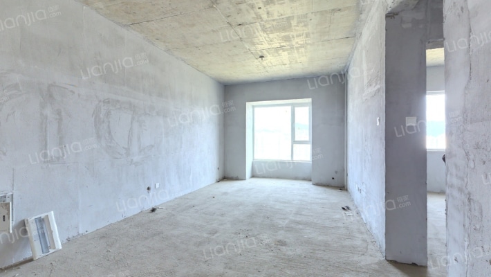 泰祺棕榈湖三期二手房实景图