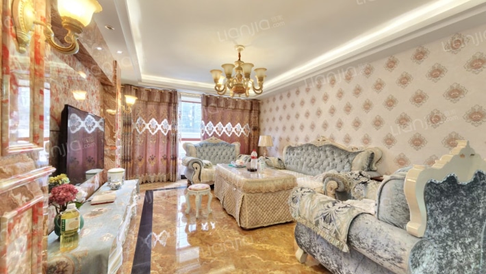 隆福商住楼二手房实景图