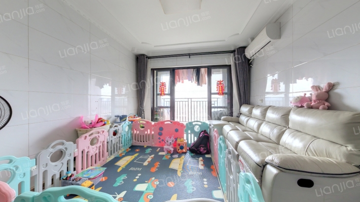 金地城南艺境二手房实景图