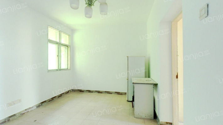 东里路39号院二手房实景图