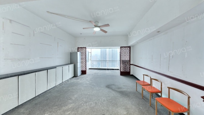 东方之珠二手房实景图