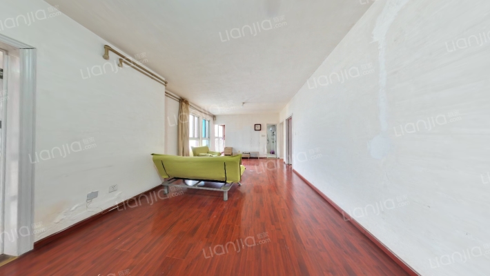 爱德华庭一期二手房实景图