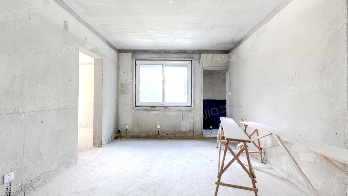 富贵春花园北区二手房实景图