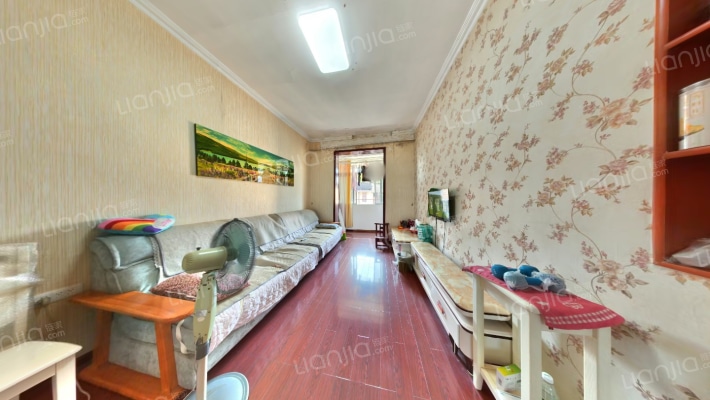 武汽宿舍二手房实景图