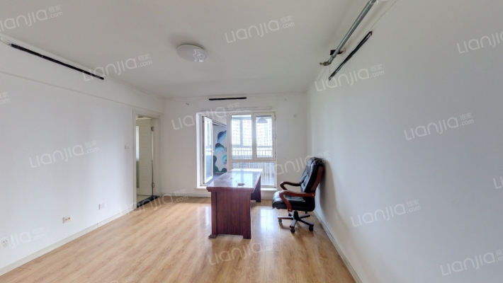 万科城八期二手房实景图