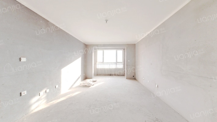 东岸彩苑二手房实景图