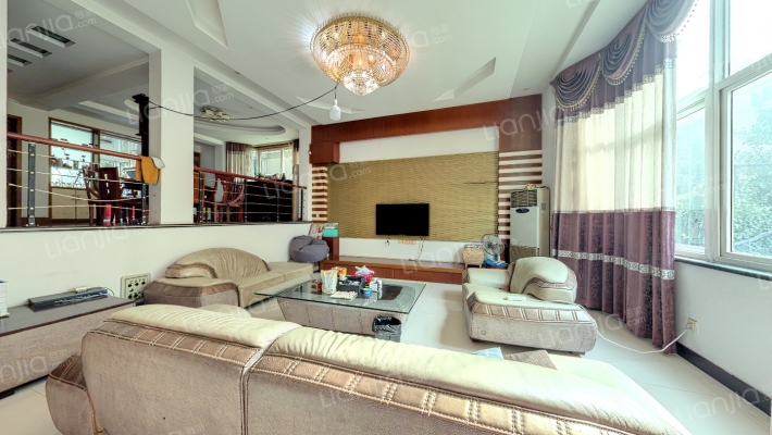 新时代广场二手房实景图