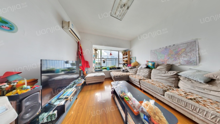 红墙国际二手房实景图