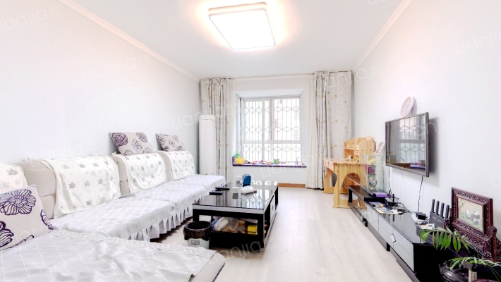 爱菊花园二手房实景图