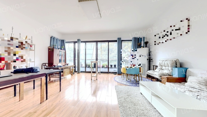 泷湾苑二手房实景图