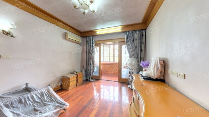 塔城东路495弄二手房实景图