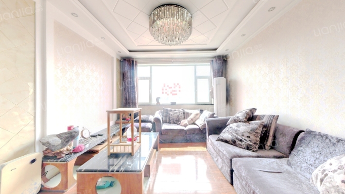 泰坤城东区二手房实景图