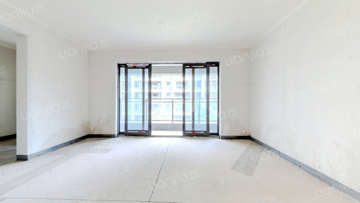 中梁融创云篆学府二手房实景图