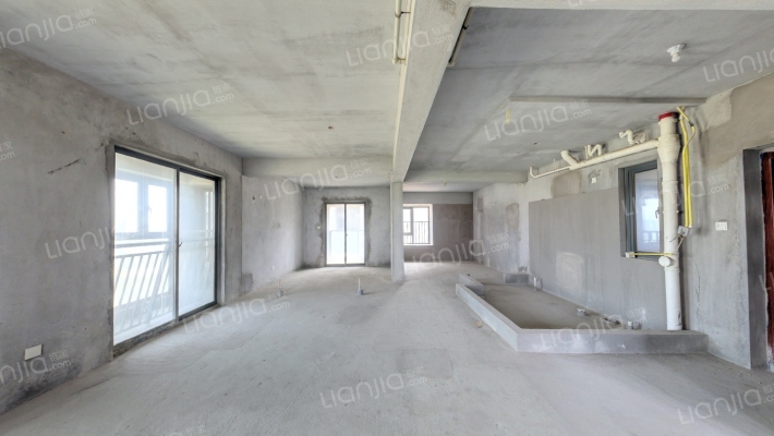 恒荣广场二手房实景图