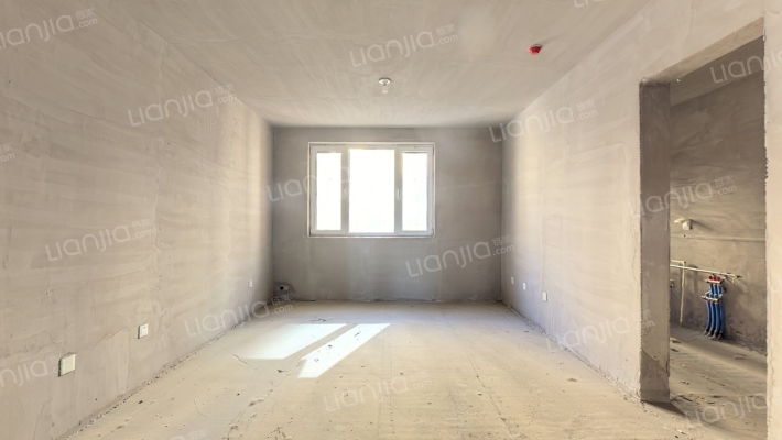 房本满二 采光好 无遮挡 朝南两居室 毛坯可随意装修-客厅