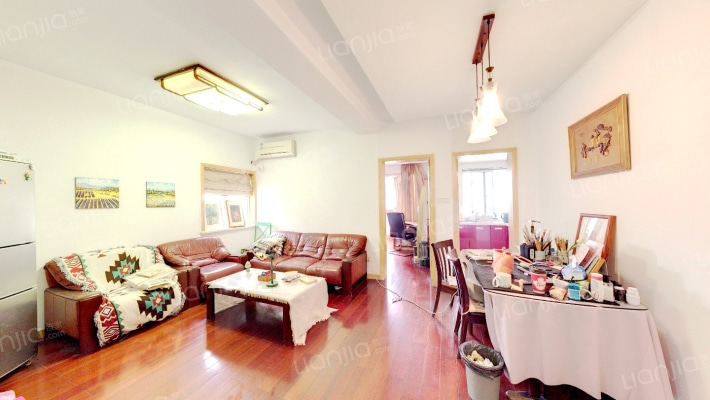 中特大厦B座二手房实景图