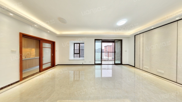 和泓文华府二手房实景图