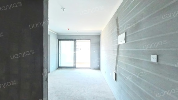 铂瑞花园南区二手房实景图