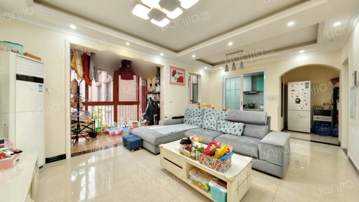 世茂城四期二手房实景图