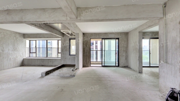 嘉润锦苑二手房实景图