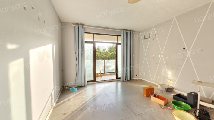 武夷绿洲揽胜阁二手房实景图