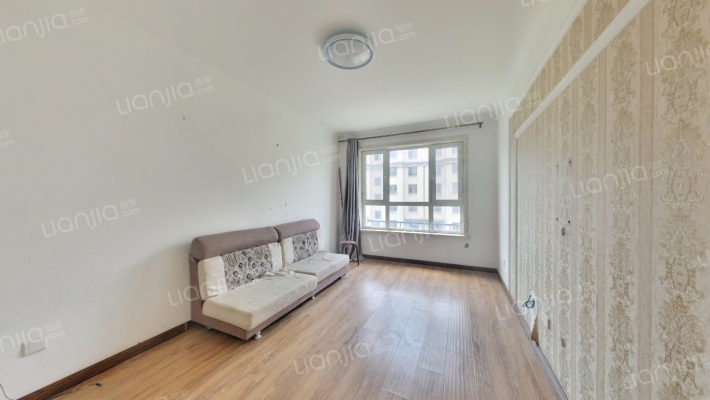 明晟绿茵风景小区二手房实景图