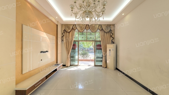 碧翠华庭二手房实景图