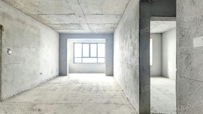 明通新城二手房实景图