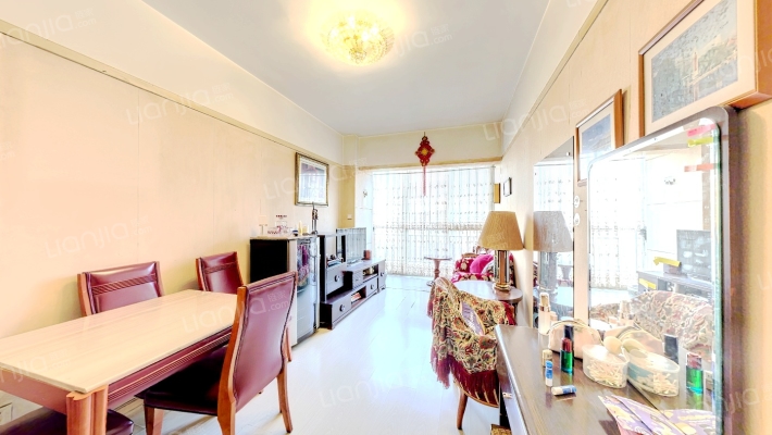 创意英国国际公寓二手房实景图