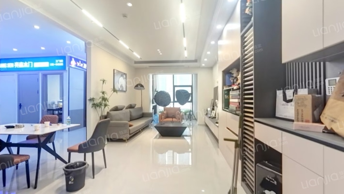 昌建·MOCO湖畔国际二手房实景图