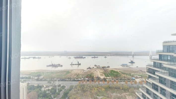 金茂未来广场二手房实景图