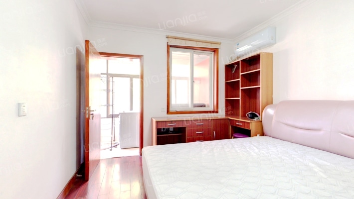 莫愁新寓涌泉里二手房实景图