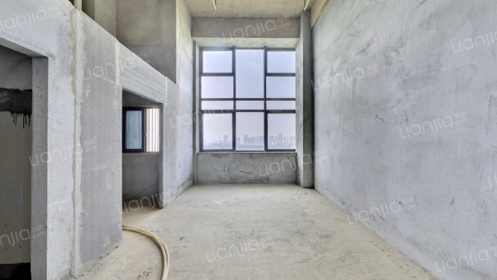 3号LOFT二手房实景图