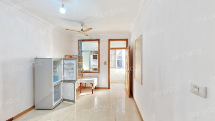 电影公司家属院二手房实景图