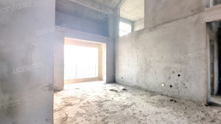 普罗旺斯二手房实景图