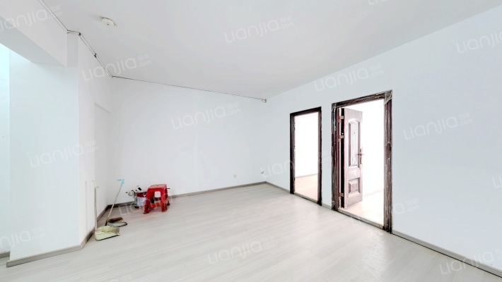 新田园七组团二手房实景图