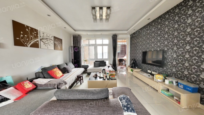 青房尚瑞天韵二手房实景图