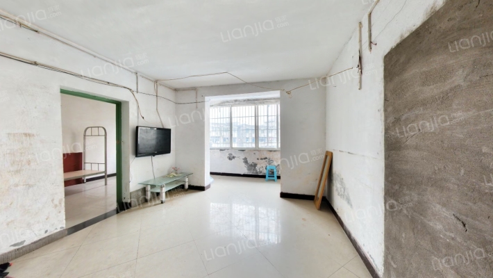 红建路北段472号居民楼二手房实景图