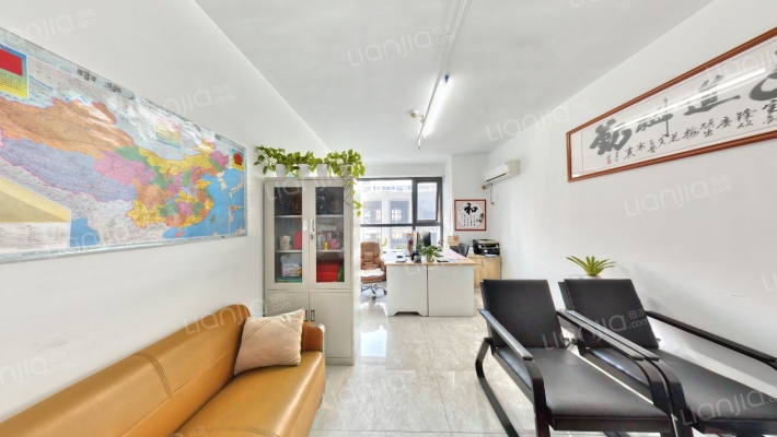 四维金座二手房实景图