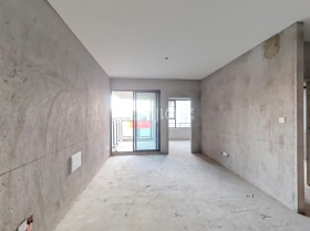 雨林时光两房大阳台，看泳池，环境优美，采光充足