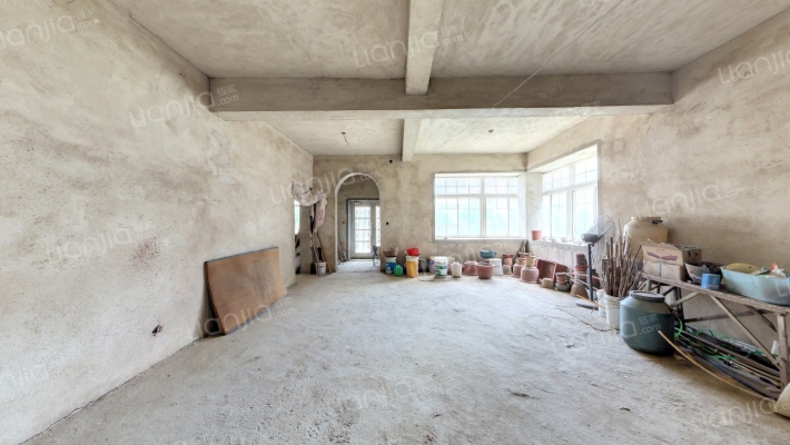 靓马庄园北区二手房实景图