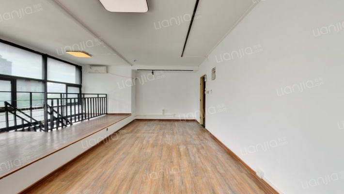 雕塑家园二手房实景图