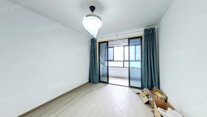 右岸景苑A区二手房实景图