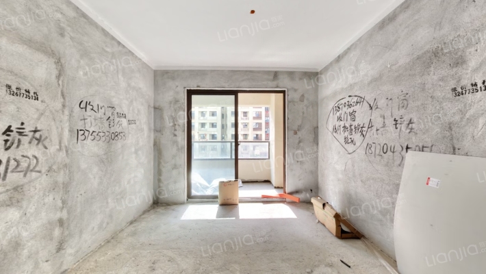 上坤都会四季二手房实景图