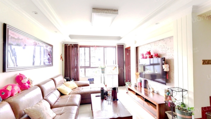 中航翡翠城三期一组团二手房实景图