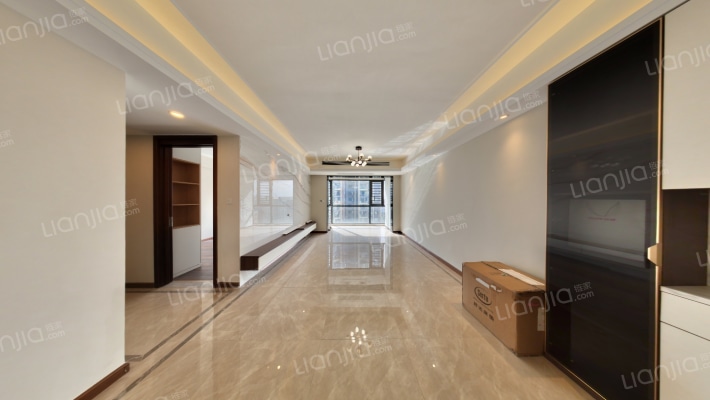 颐安灏景湾二手房实景图