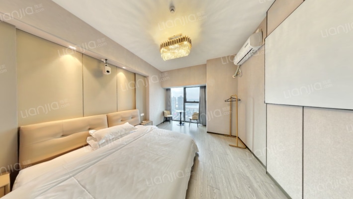 华润置地中心二手房实景图